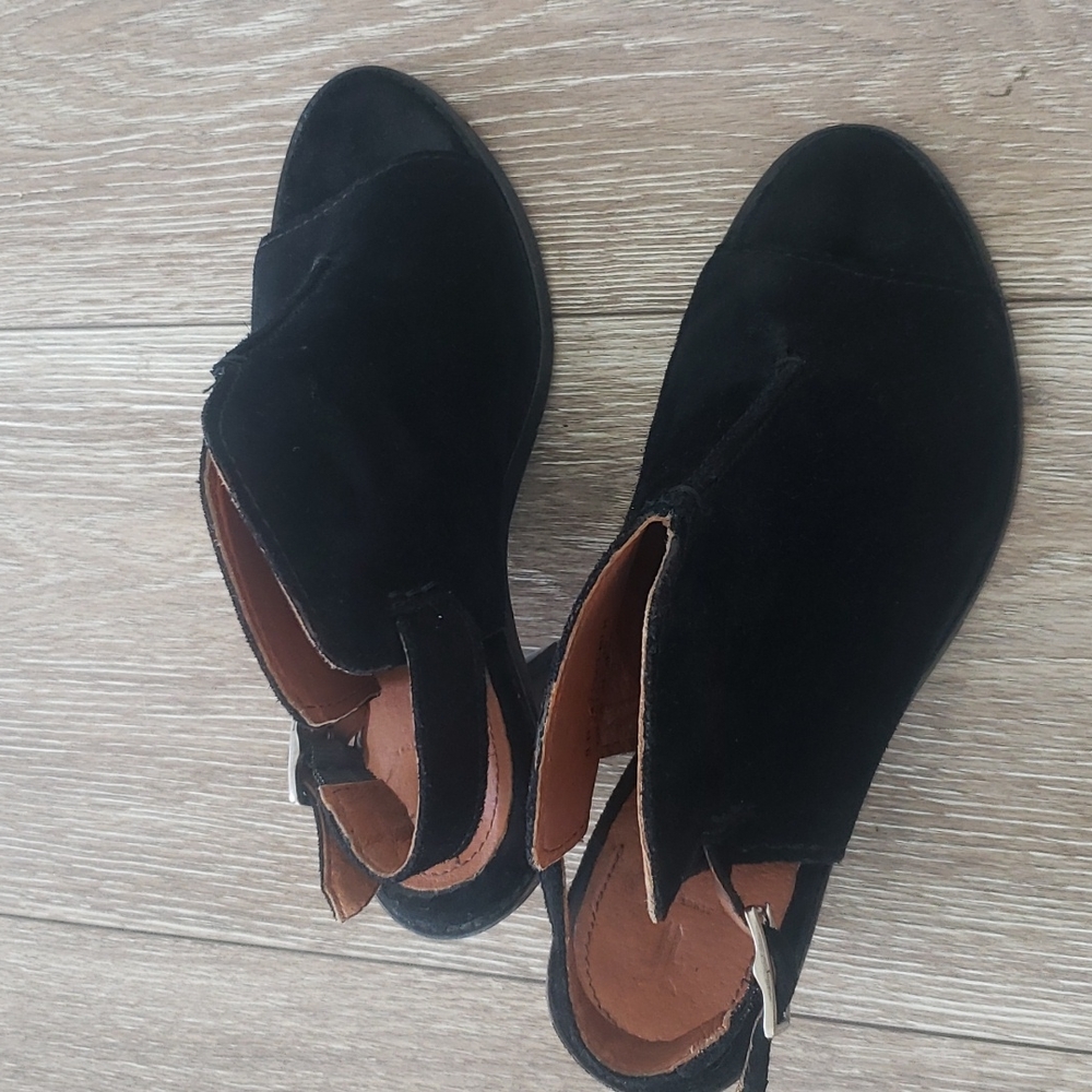 Frye Shoes Frye Courtney Black Sling Back Sandal